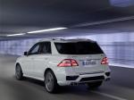 Mercedes-Benz ML63 AMG 2011 года